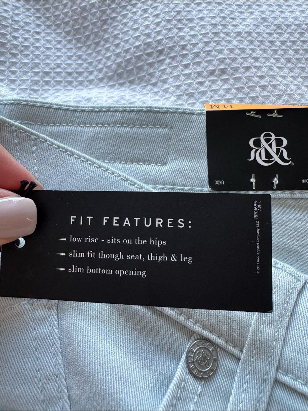 Rock & Republic Light Blue Berlin Skinny Jeans - Picture 8 of 9